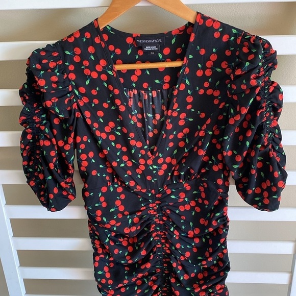 Wednesday's Girl mini tea ruched dress in cherry print Size XS - Picture 6 of 15